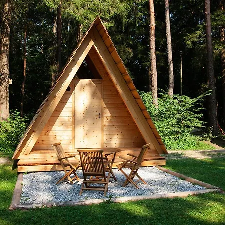 Forest Kemping 2*
